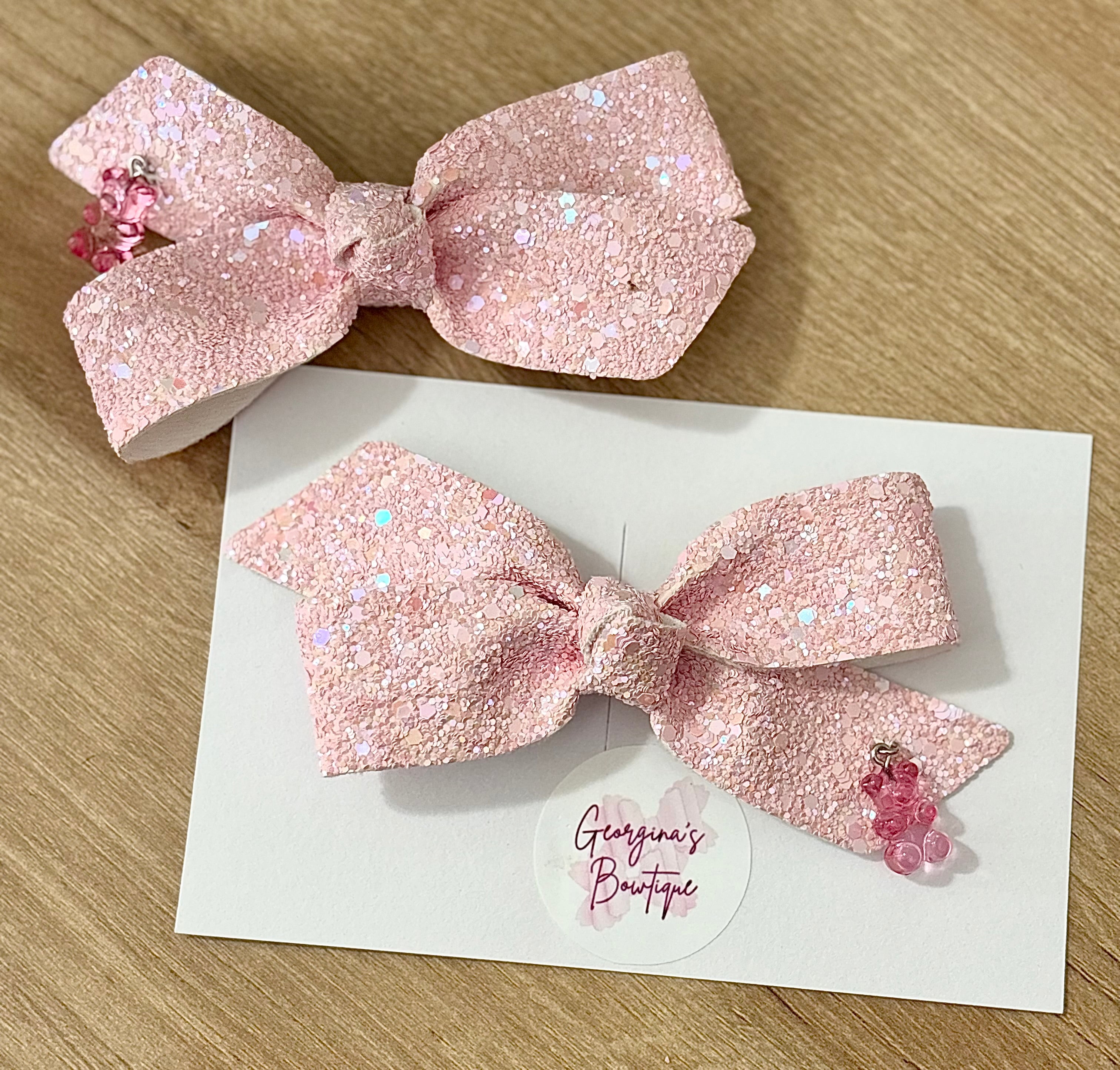 Gummy Bear 4”in String Bow